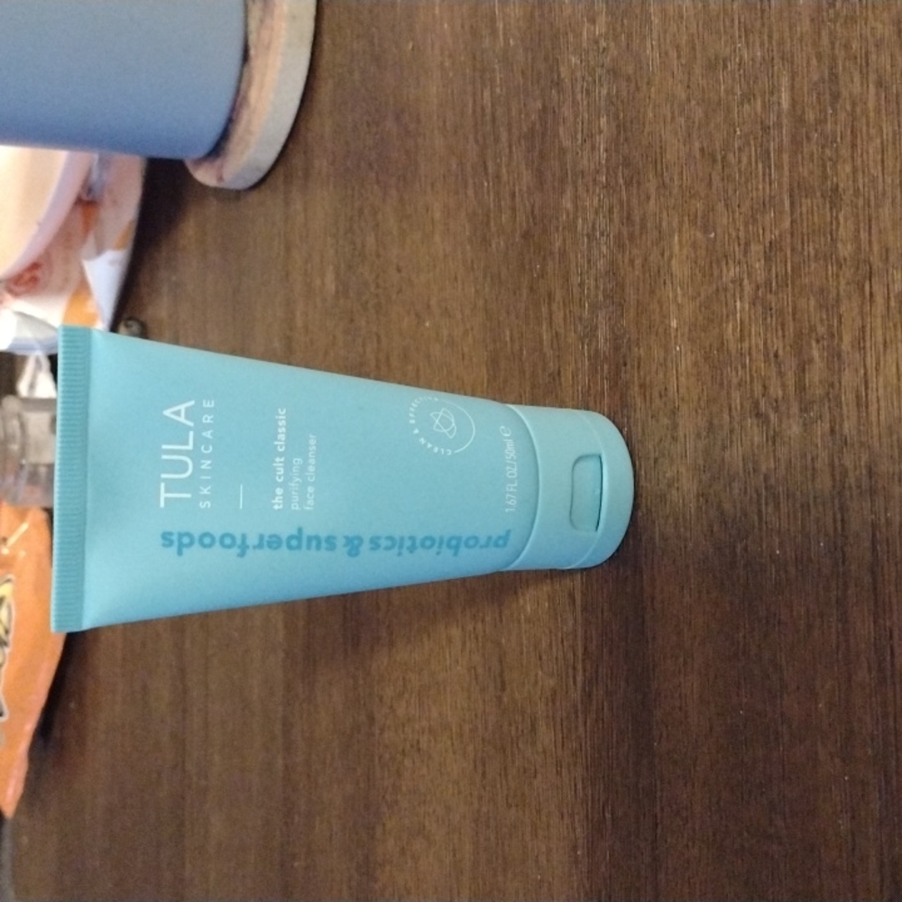 Face cleanser